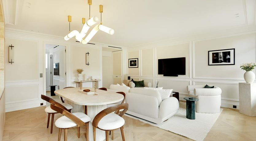 Photo of Chic & Refined