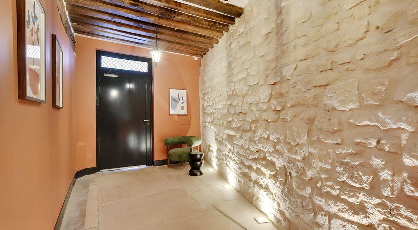 Photo of Beam & Curve