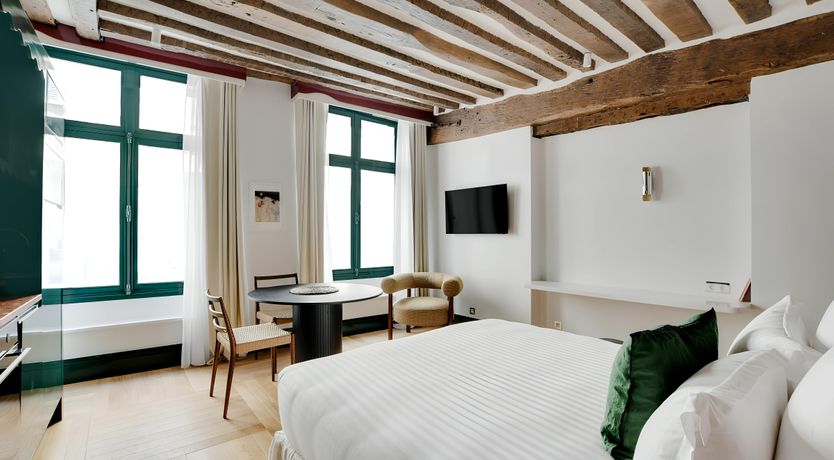 Photo of Beam & Curve