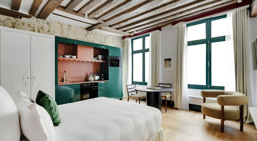 Photo of Beam & Curve