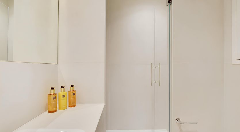 Photo of Beam & Curve