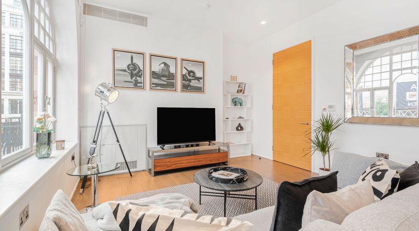 Photo of Fitzrovian Romance