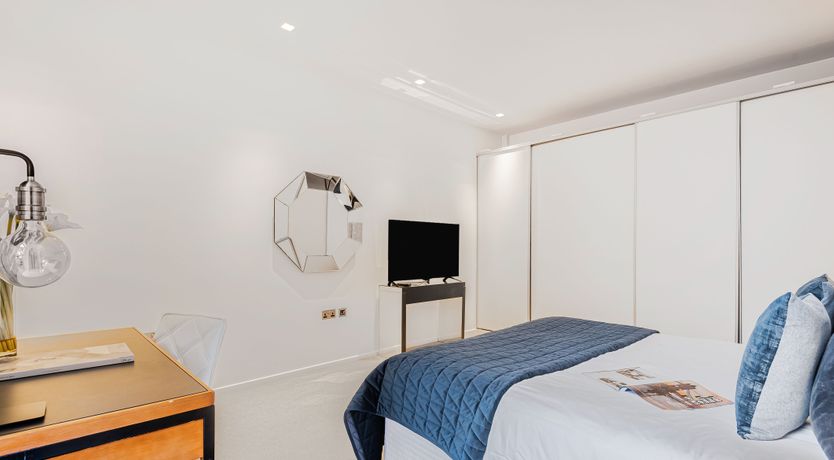 Photo of Fitzrovian Romance