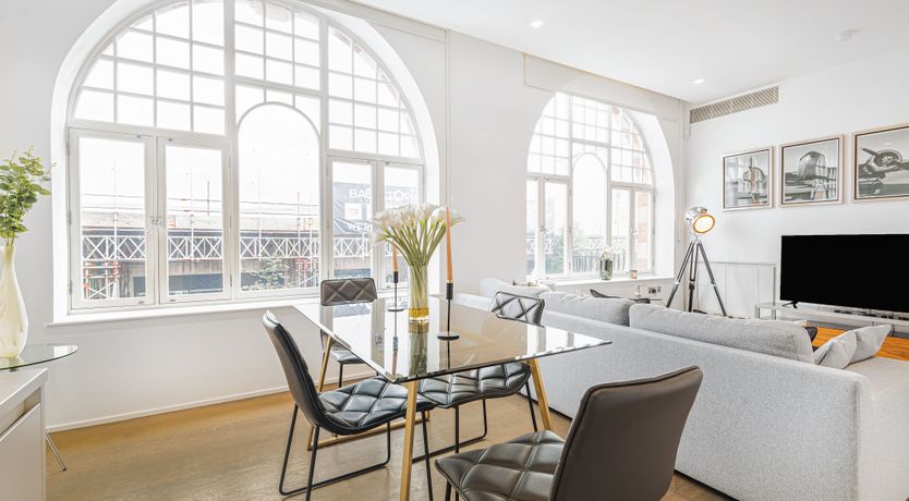 Photo of Fitzrovian Romance