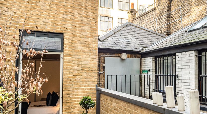 Photo of Fitzrovian Romance