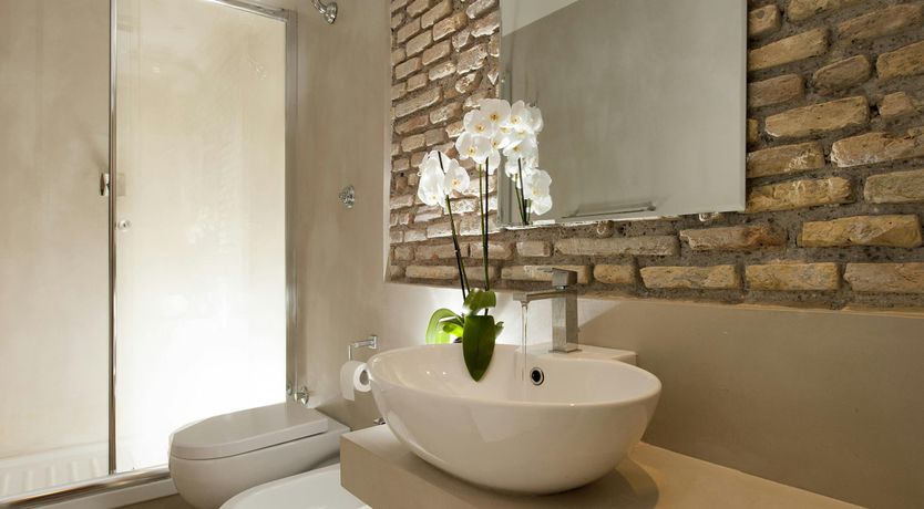 Photo of Roman Blush