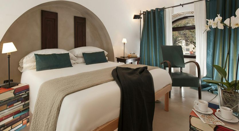 Photo of Roman Blush