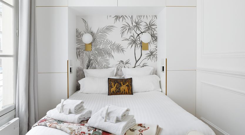 Photo of Parisian Sapphire