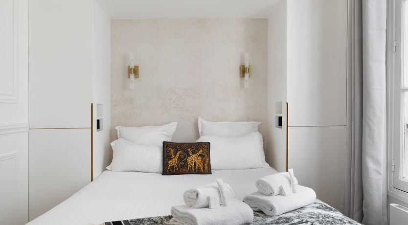 Photo of Parisian Sapphire