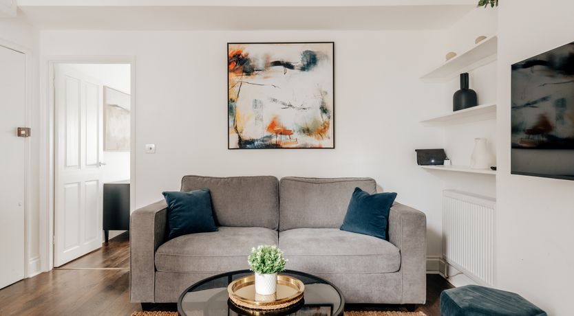 Photo of Topaz & Oak