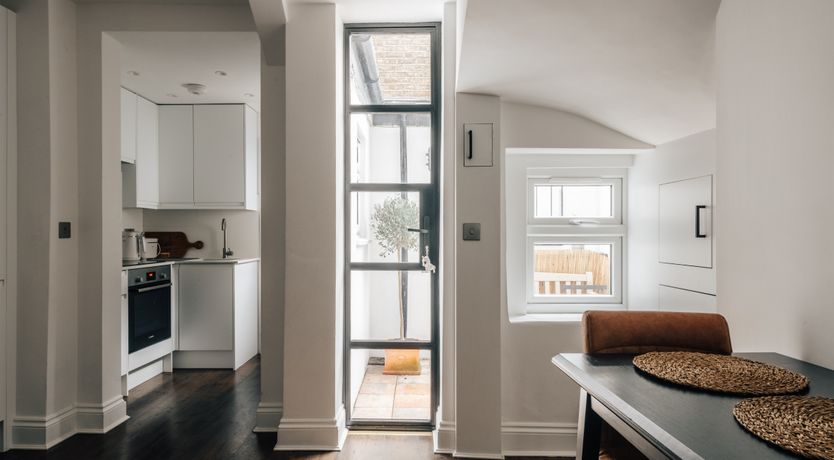 Photo of Topaz & Oak