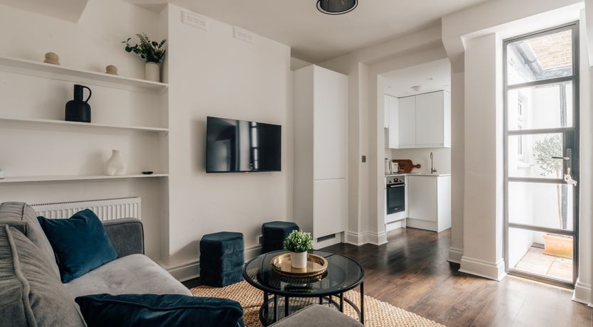 Photo of Topaz & Oak