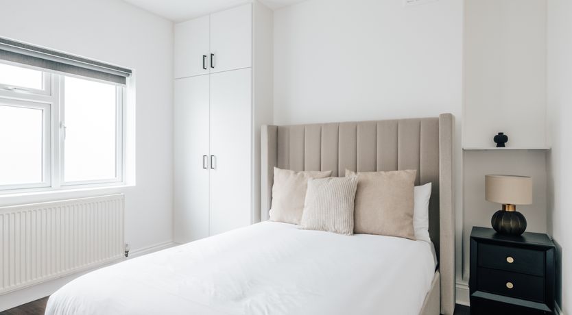 Photo of Topaz & Oak