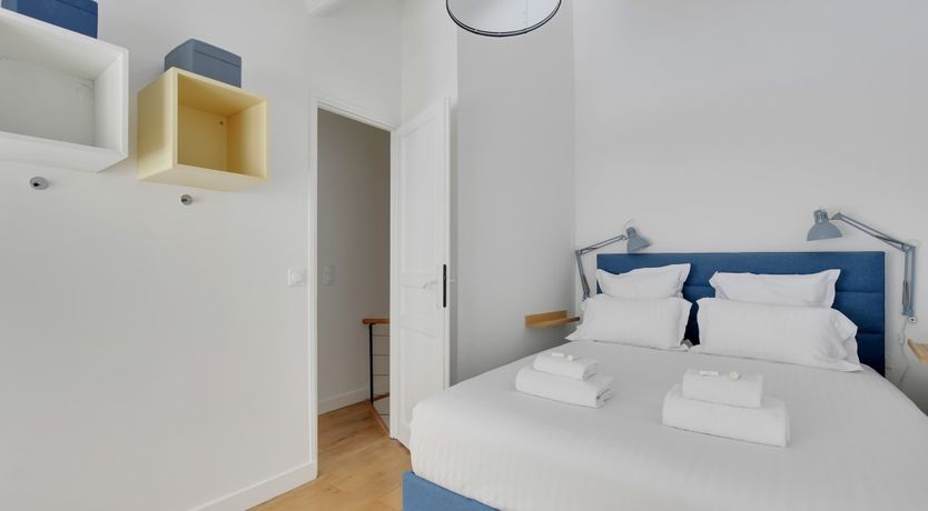 Photo of Parisian Sophisticate