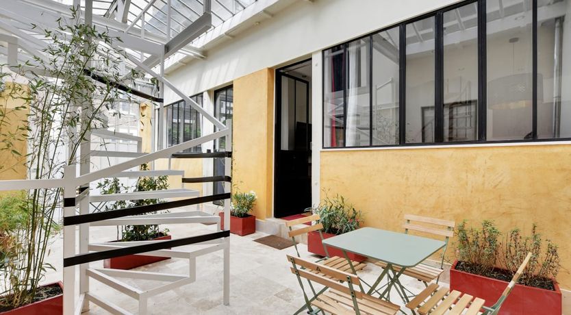 Photo of Parisian Sophisticate