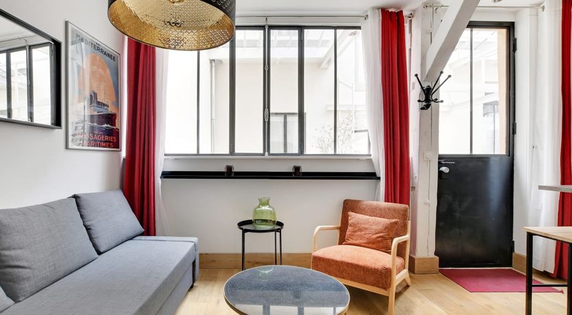 Photo of Parisian Sophisticate