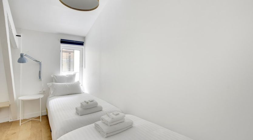 Photo of Parisian Sophisticate