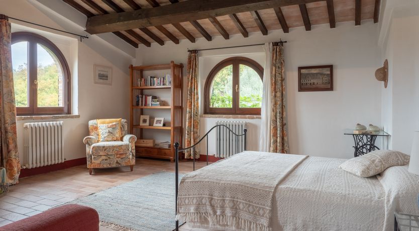 Photo of Wisteria Splendour