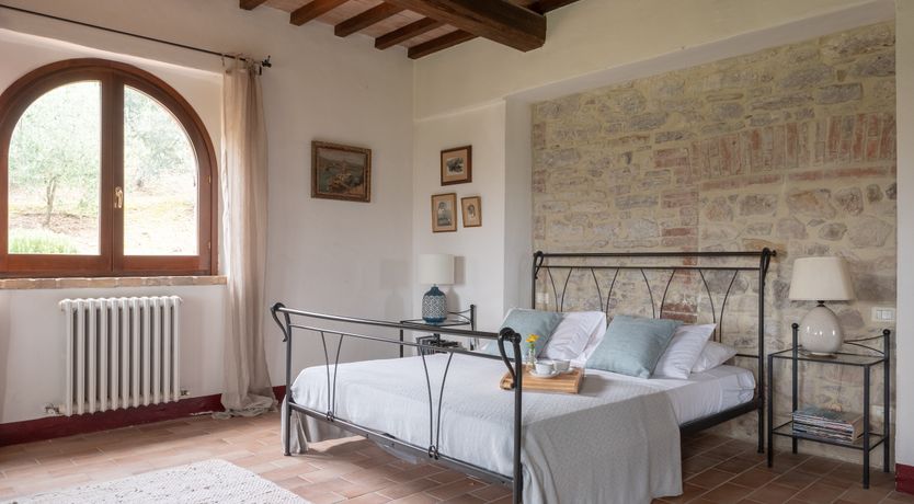 Photo of Wisteria Splendour