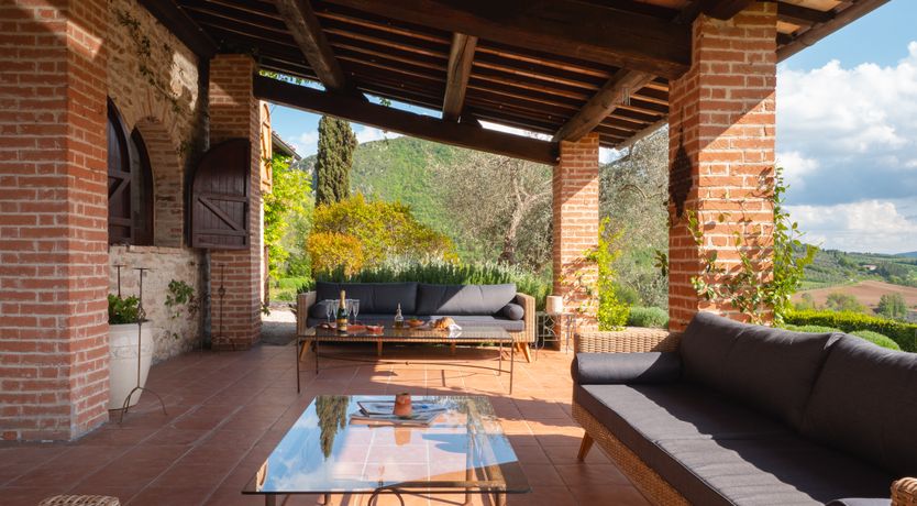 Photo of Wisteria Splendour