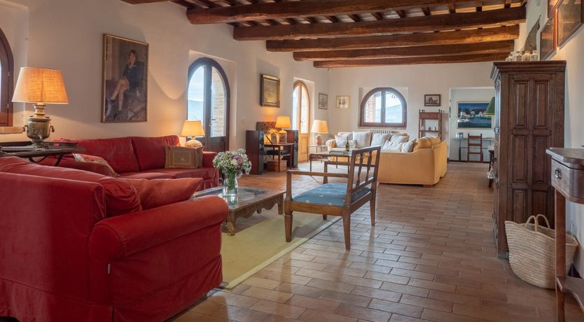 Photo of Wisteria Splendour