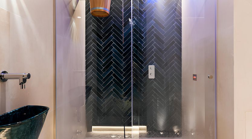 Photo of Emerald Splash