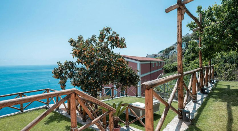 Photo of Emerald Splash