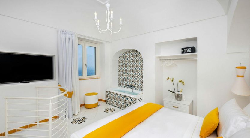 Photo of Emerald Splash