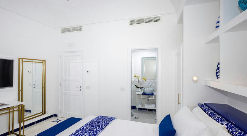 Photo of Emerald Splash