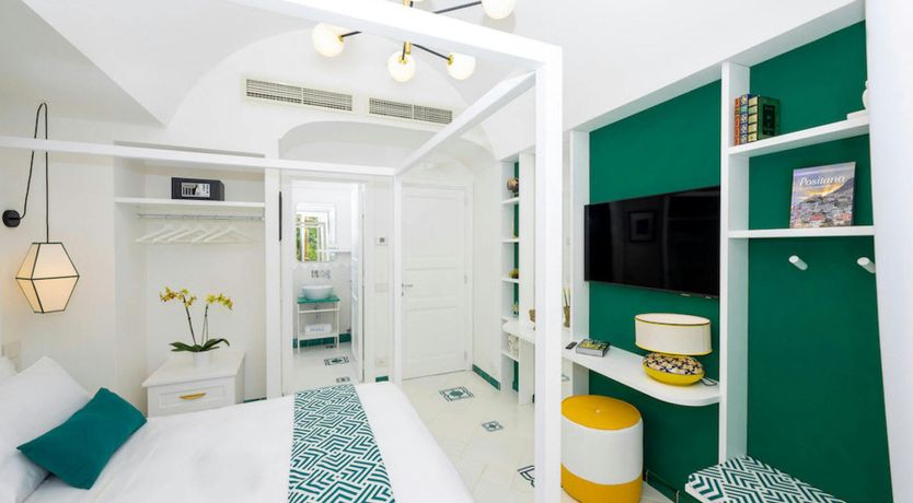 Photo of Emerald Splash