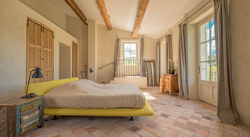 Photo of Vines & Perfume