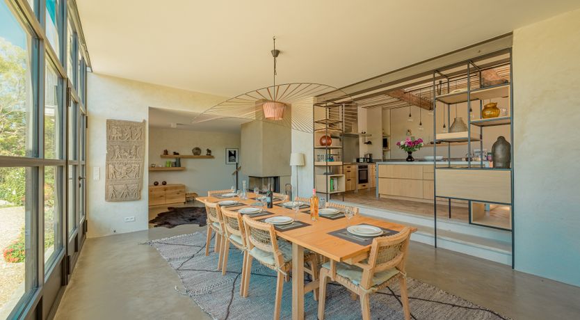 Photo of Vines & Perfume