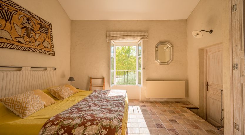 Photo of Vines & Perfume