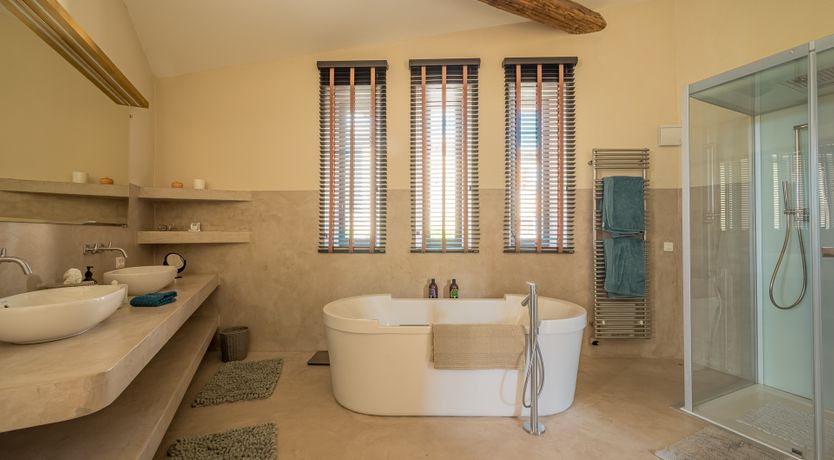 Photo of Vines & Perfume