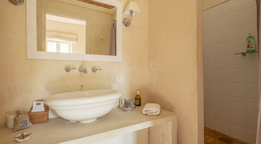 Photo of Vines & Perfume