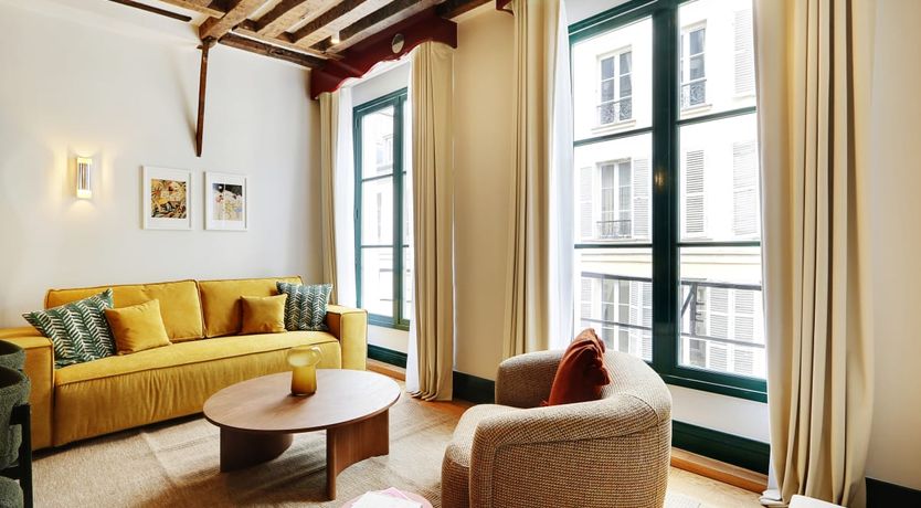 Photo of Silvery Serenade