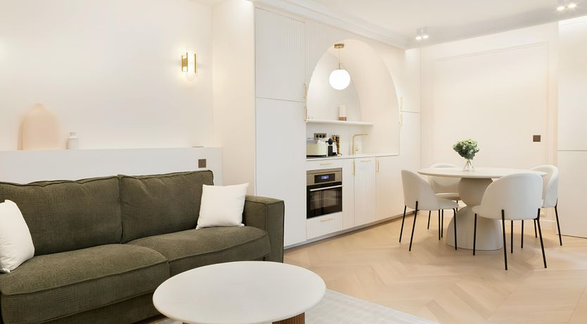 Photo of Rive Droite