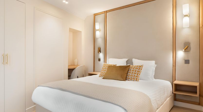 Photo of Rive Droite