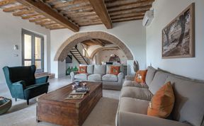 Photo of Tranquil Tuscan Retreat