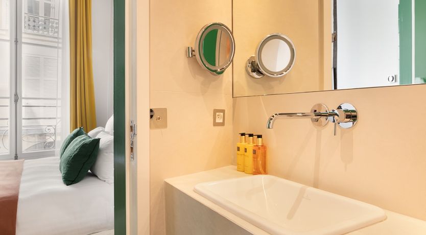 Photo of Parisian Curves