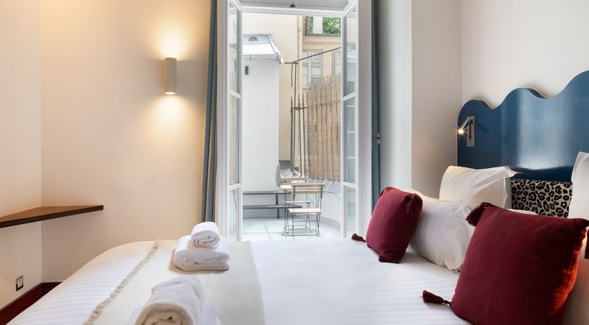 Photo of Parisian Curves