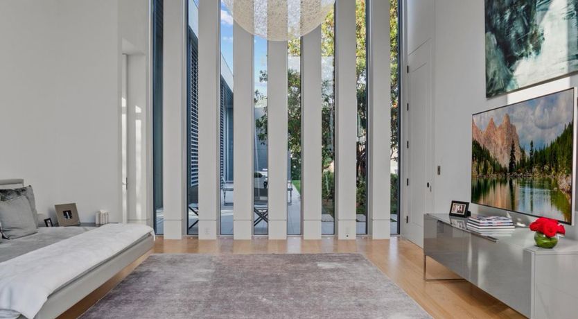 Photo of Crystal & Silver