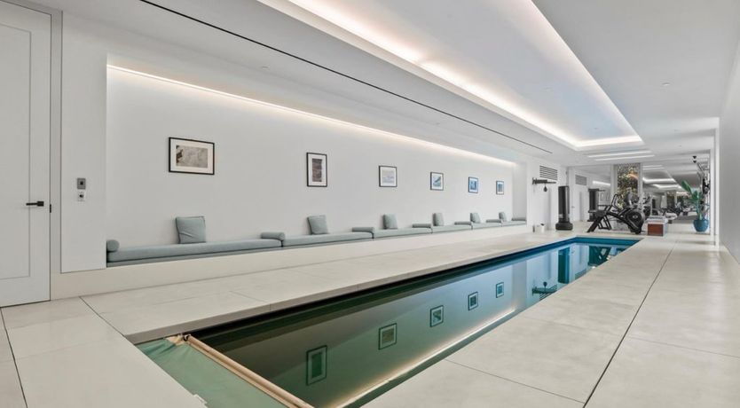 Photo of Crystal & Silver