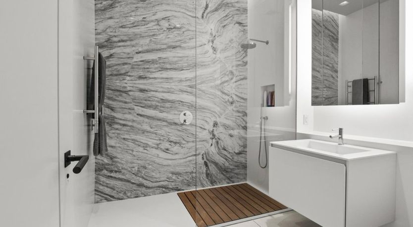 Photo of Crystal & Silver