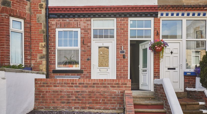 Photo of Dandelion & Bumblebee