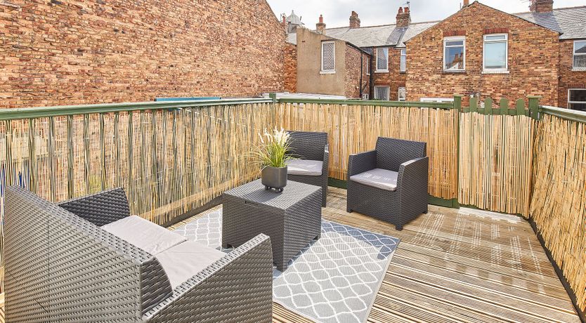 Photo of Dandelion & Bumblebee