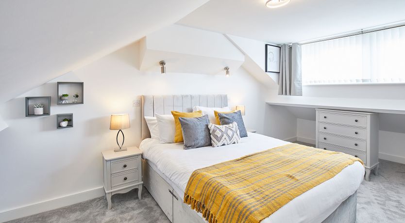 Photo of Dandelion & Bumblebee