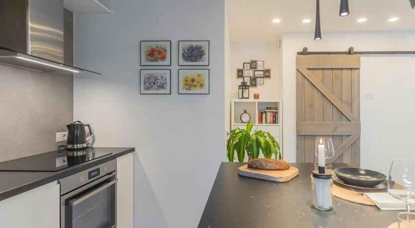 Photo of Lake View Terrace