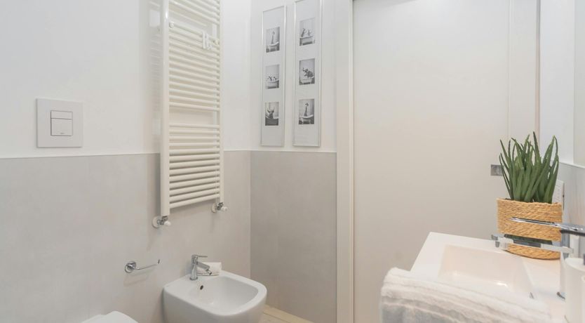 Photo of Lake View Terrace