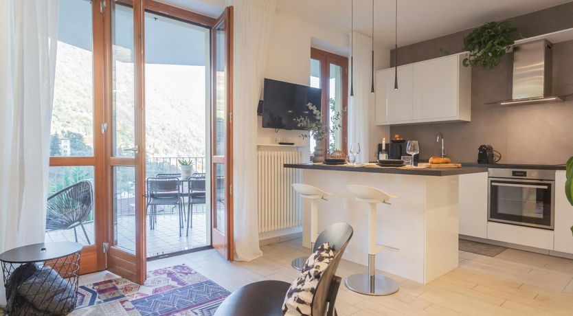 Photo of Lake View Terrace